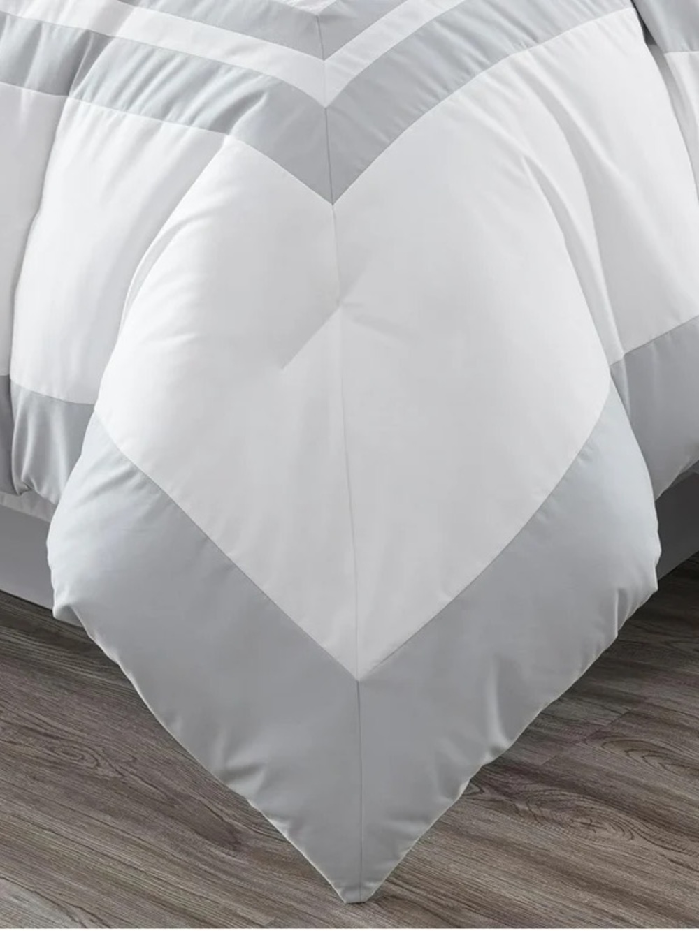 White and Light Gray Stripe cal king 3 piece Comforter Set - Picture 5 of 5
